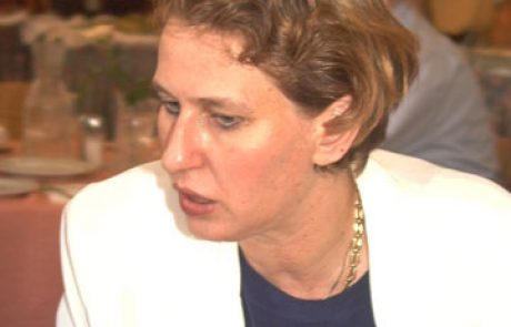 יש תלונה במשטרה נגד ציפי לבני ופרשת המעקבים